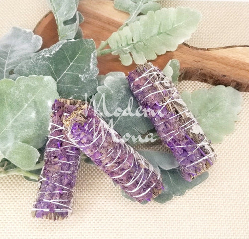 White Sage and Purple Royal Lavender Flower Smudge - ModernMonaStudio